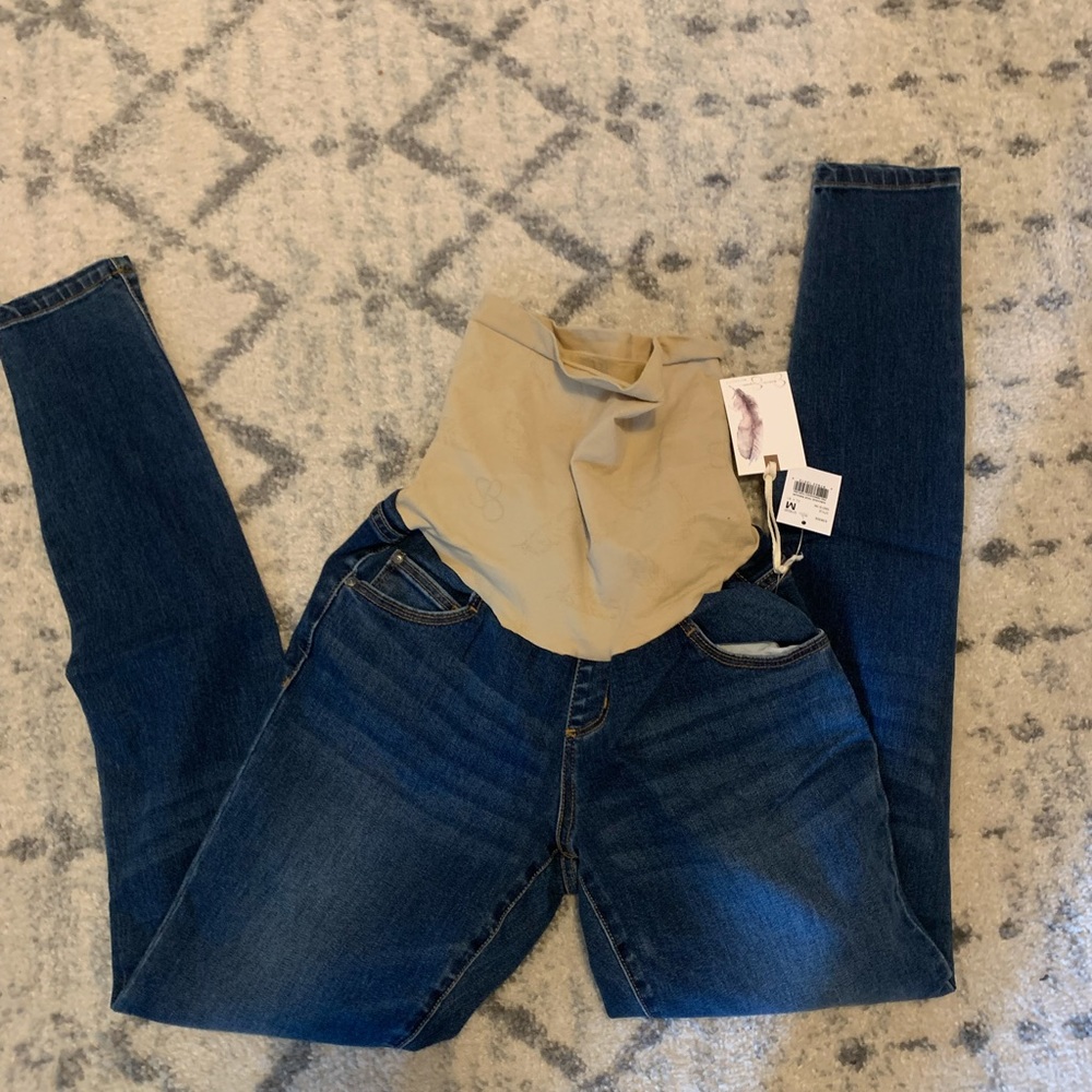 Jessica Simpson Over the belly maternity jeggings. New with tags